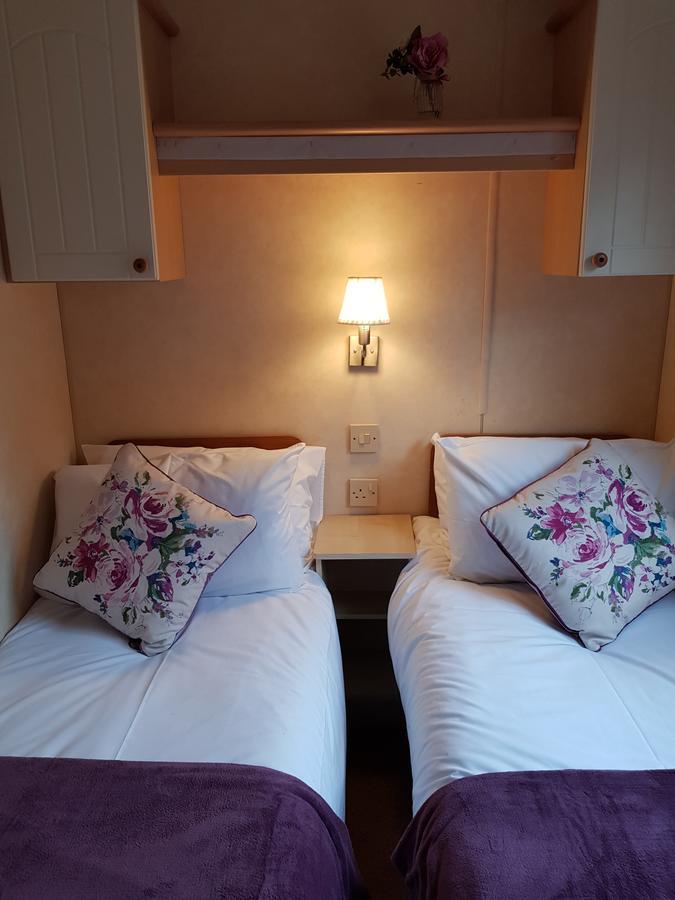 塔滕霍尔 Pitch & Canvas - Self Catering At Broad Oak Farm酒店 外观 照片